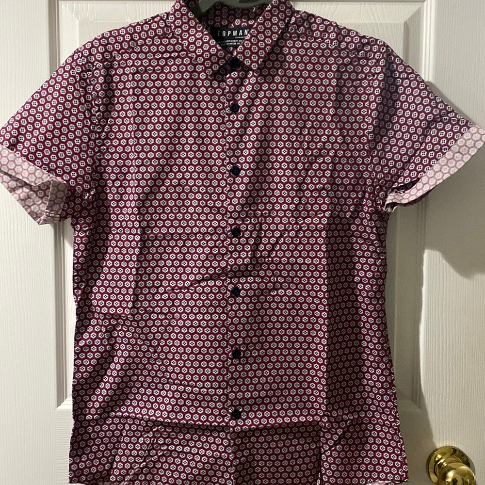 Topman. Short sleeve button down. Size small